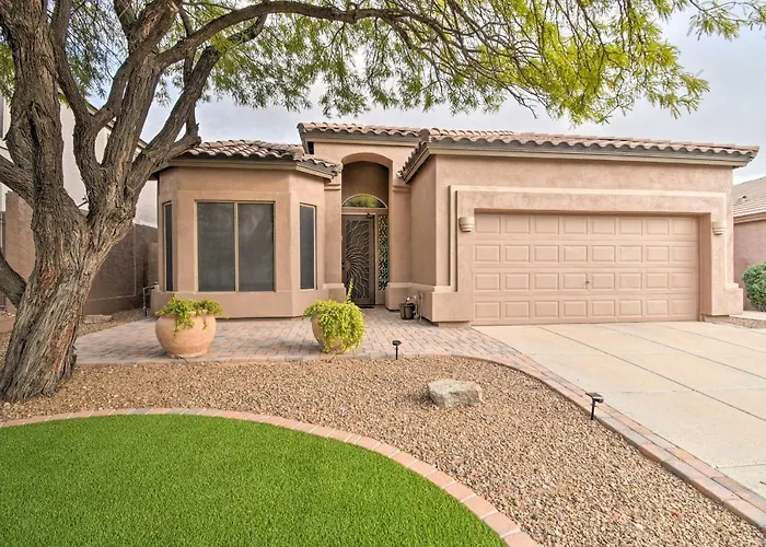 Holiday home Private Pool & Community Perks: Home! *