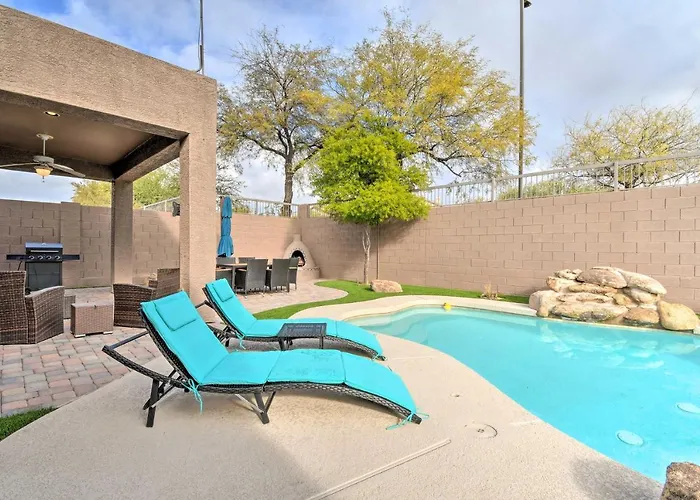 Holiday home Private Pool & Community Perks: Home! *